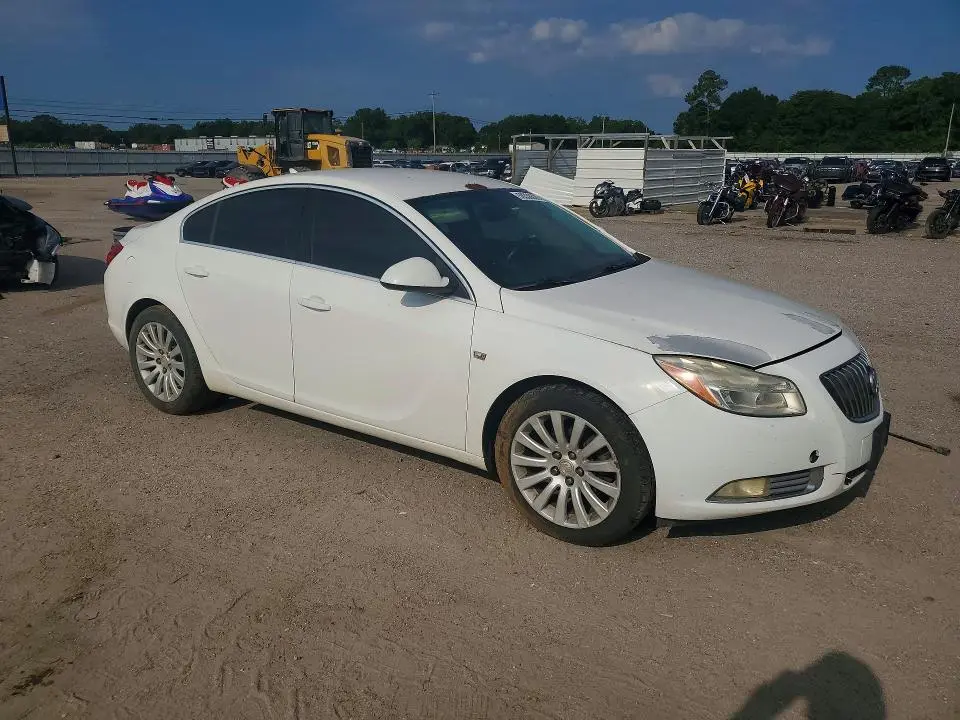 2011 BUICK REGAL CXL  