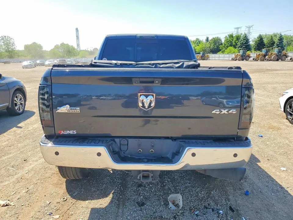 2015 RAM 2500 SLT  