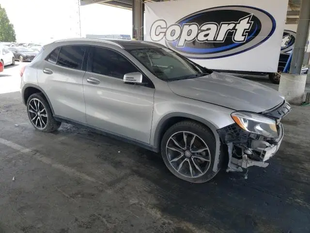 2017 MERCEDES-BENZ GLA 250  