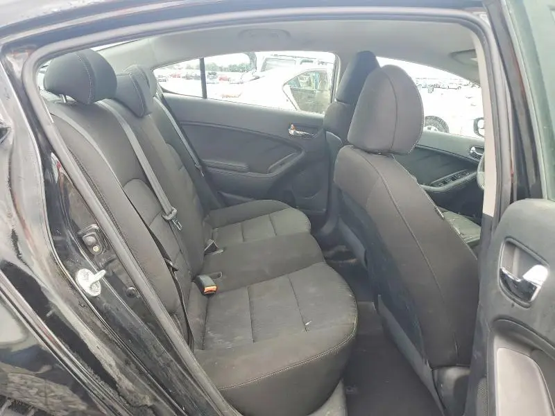 2016 KIA FORTE LX  