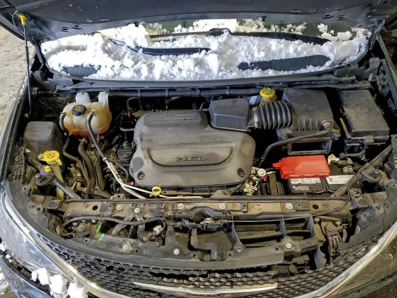 2021 CHRYSLER VOYAGER LXI  