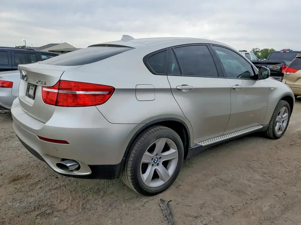 2011 BMW X6 XDRIVE35I  
