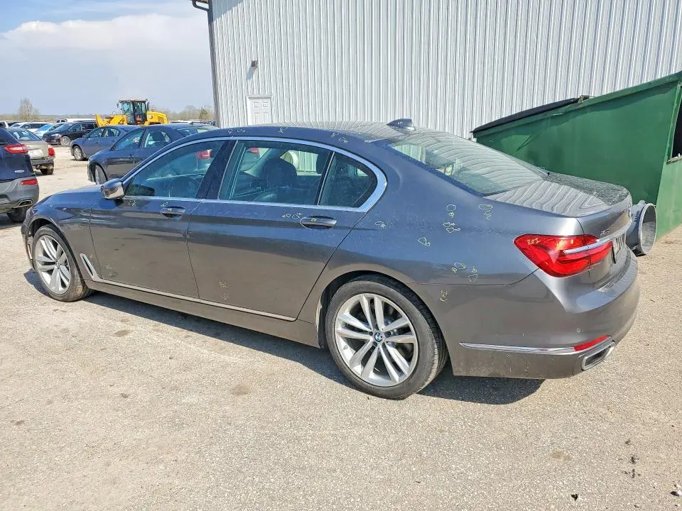 2016 BMW 750 XI  