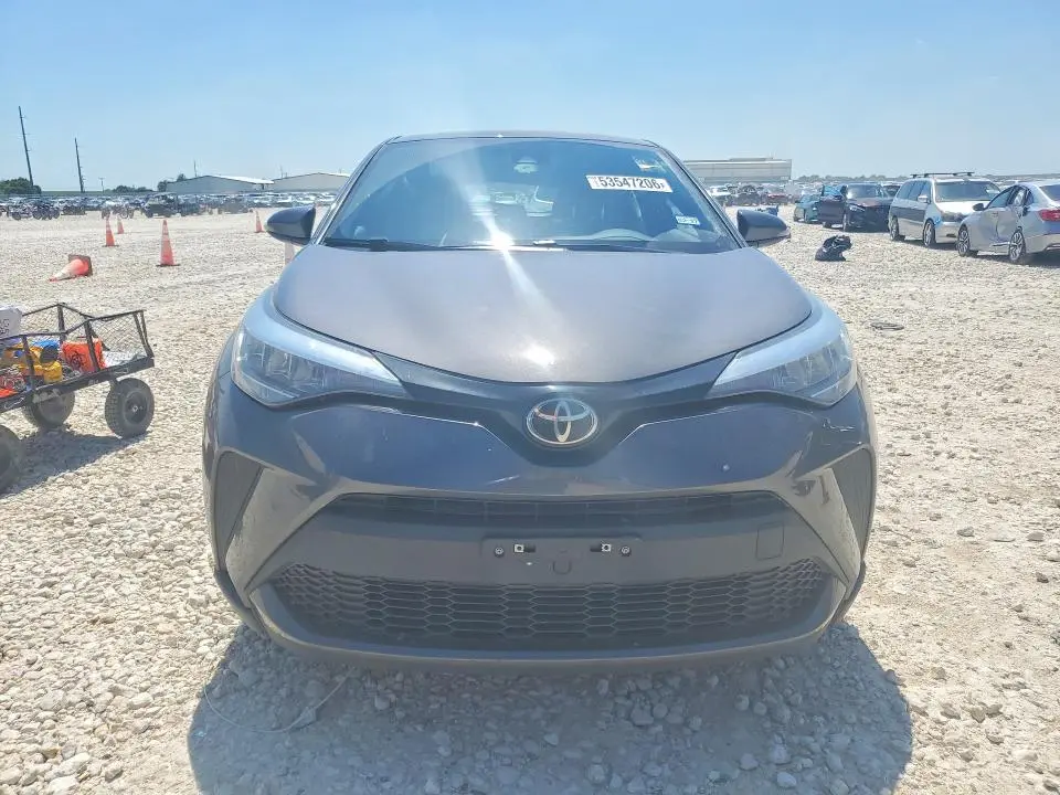 2021 TOYOTA C-HR XLE  
