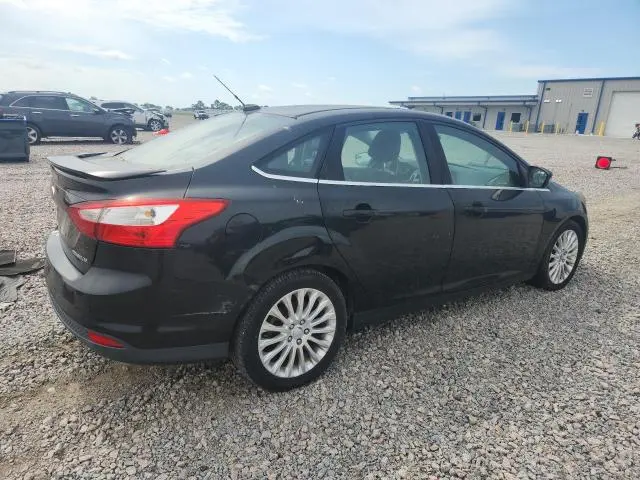 2012 FORD FOCUS TITANIUM  
