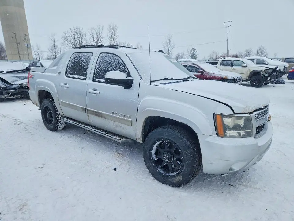 2013 CHEVROLET AVALANCHE LT  