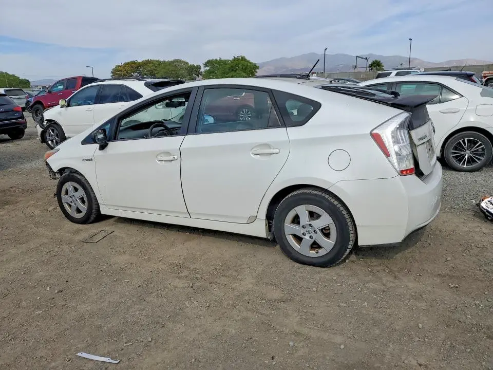 2010 TOYOTA PRIUS II  