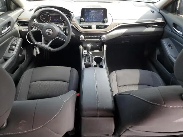 2024 NISSAN ALTIMA SV  