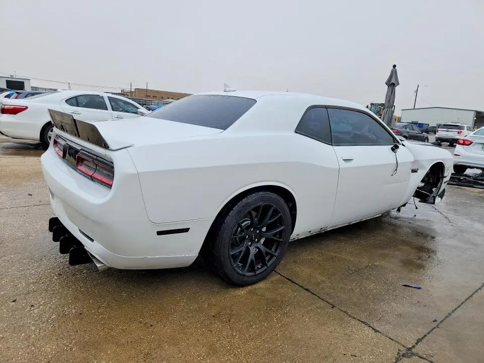 2015 DODGE CHALLENGER SRT 392  