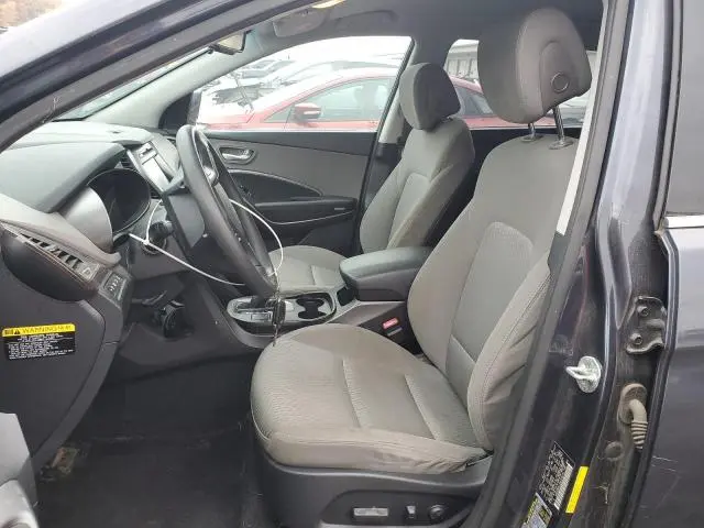 2017 HYUNDAI SANTA FE SE  