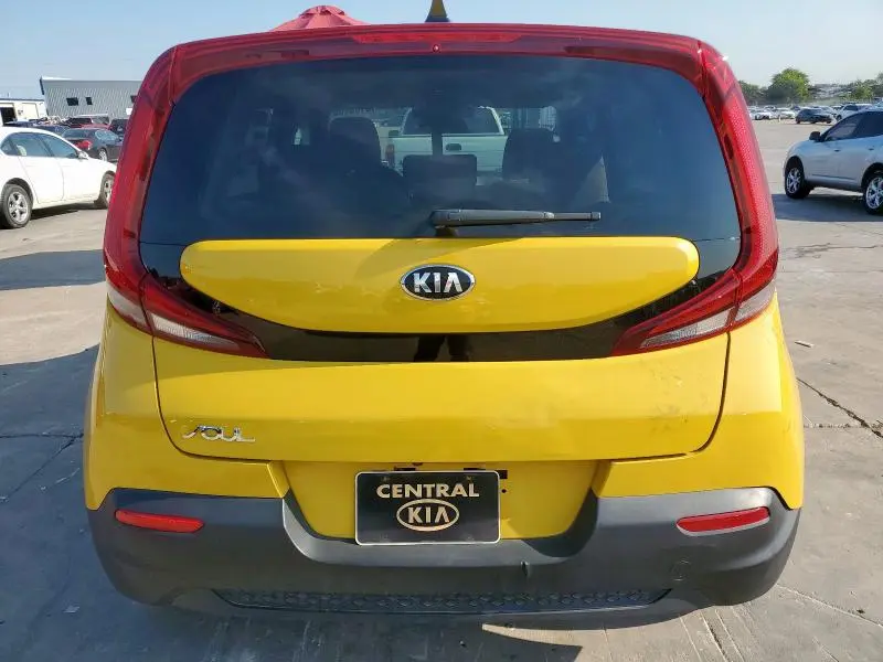 2020 KIA SOUL LX  