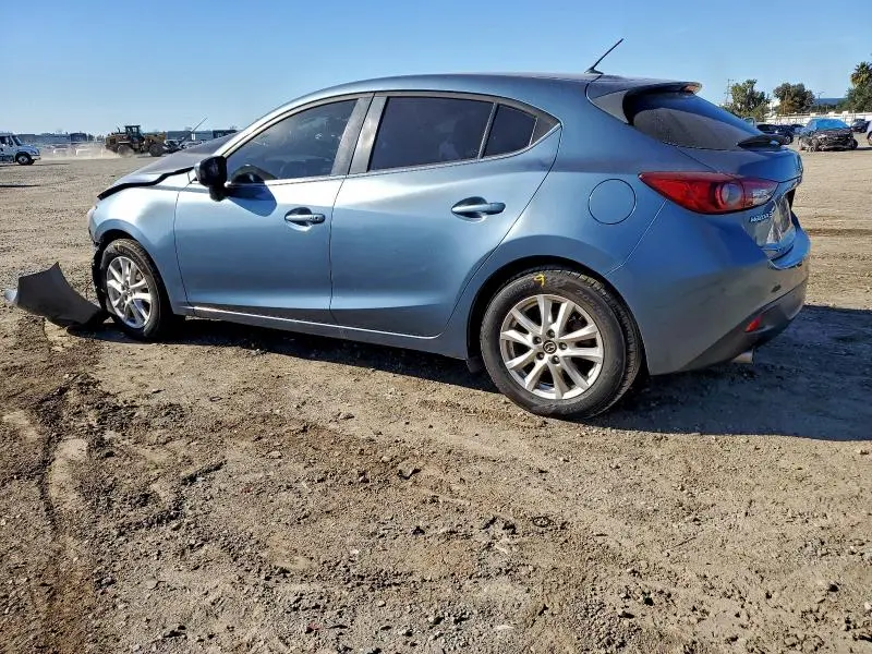 2016 MAZDA 3 TOURING  