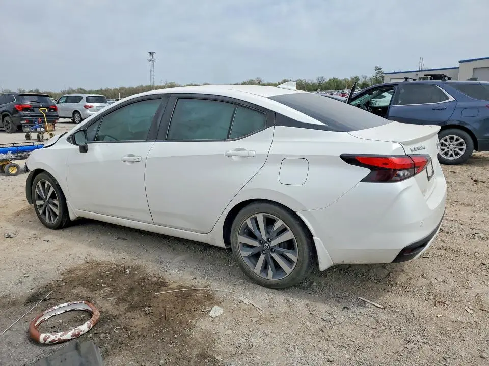 2020 NISSAN VERSA SR  