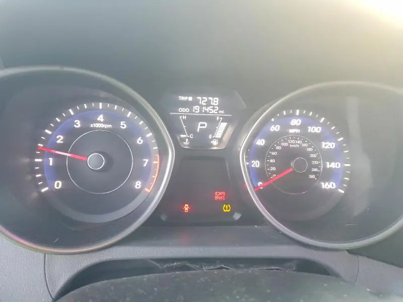 2012 HYUNDAI ELANTRA GLS  