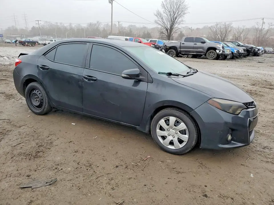 2016 TOYOTA COROLLA   
