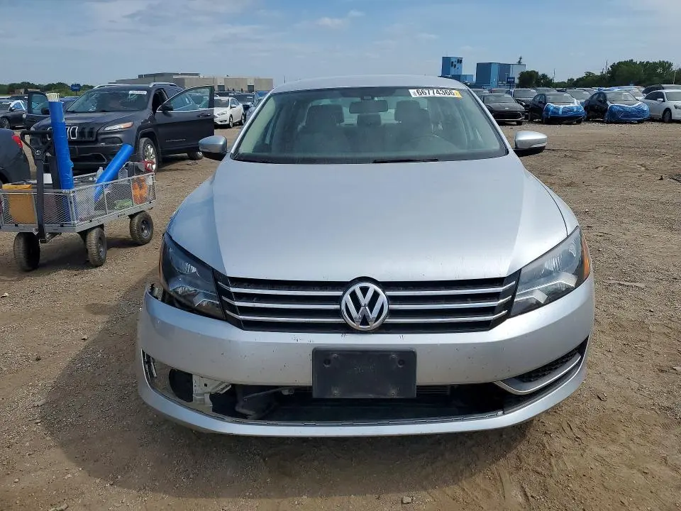 2014 VOLKSWAGEN PASSAT S  