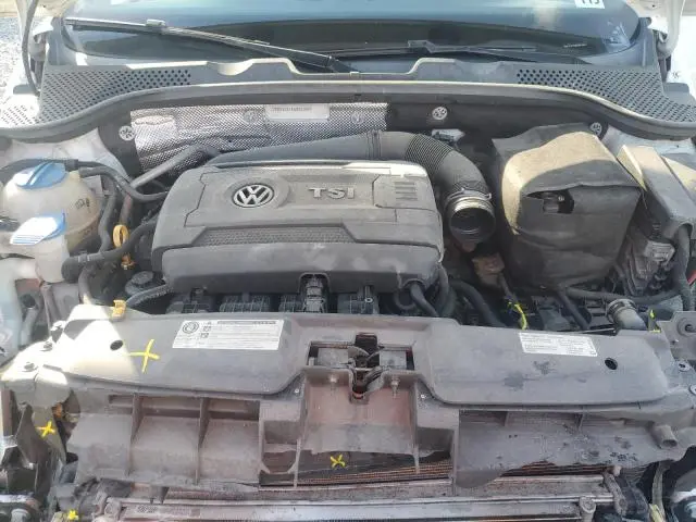 2016 VOLKSWAGEN BEETLE S/SE  