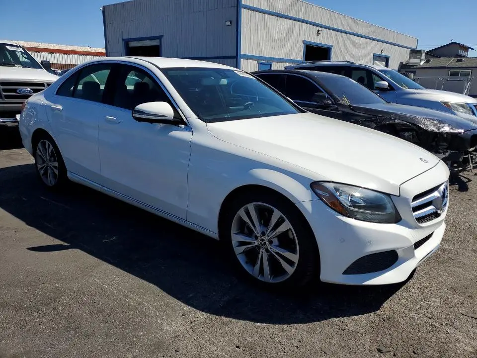 2017 MERCEDES-BENZ C 300  