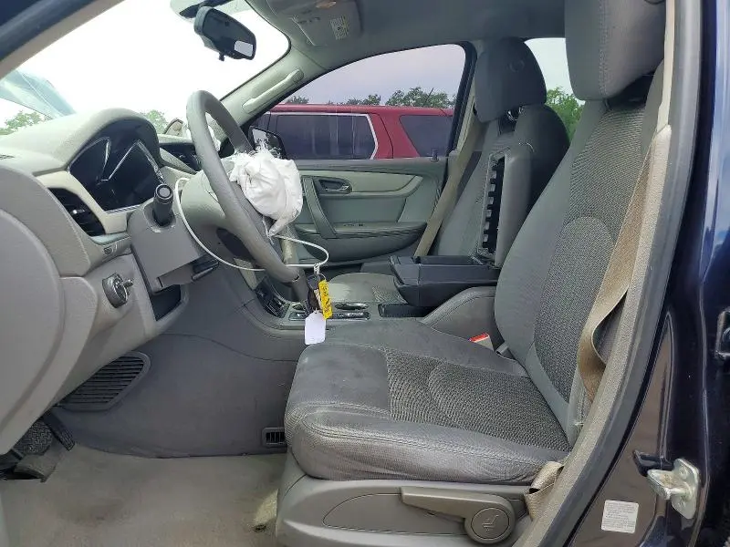 2016 CHEVROLET TRAVERSE LS  