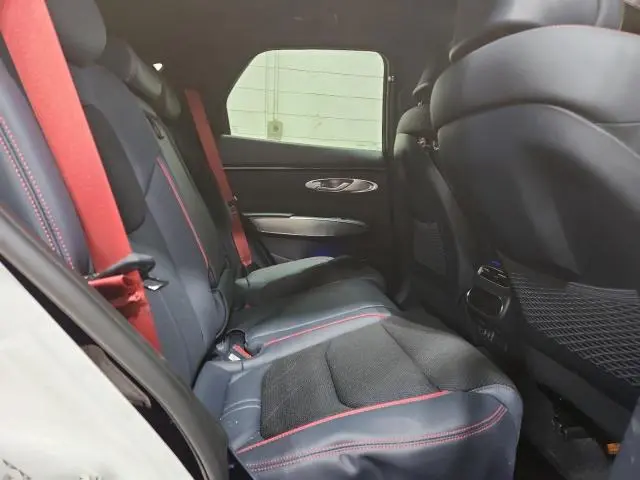 2025 GENESIS GV70 BASE  