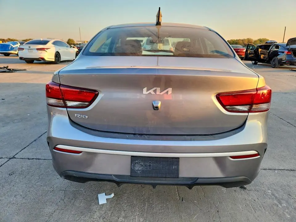 2023 KIA RIO S  