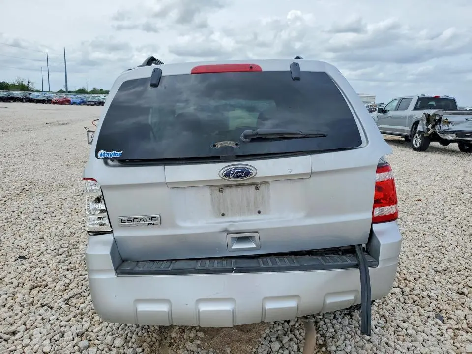 2012 FORD ESCAPE XLT  