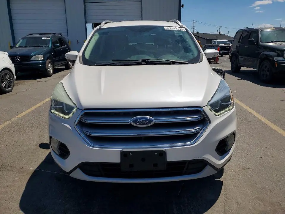 2017 FORD ESCAPE TITANIUM  