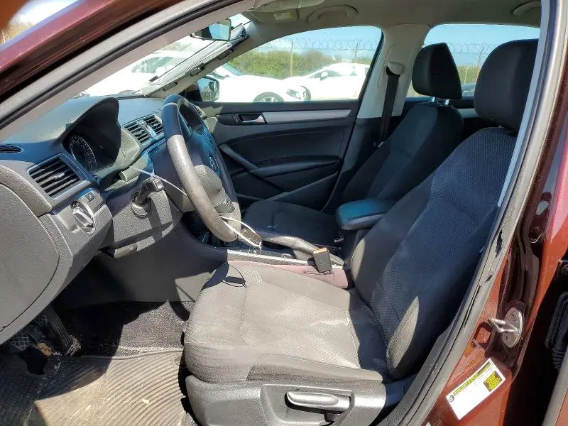 2013 VOLKSWAGEN PASSAT S  