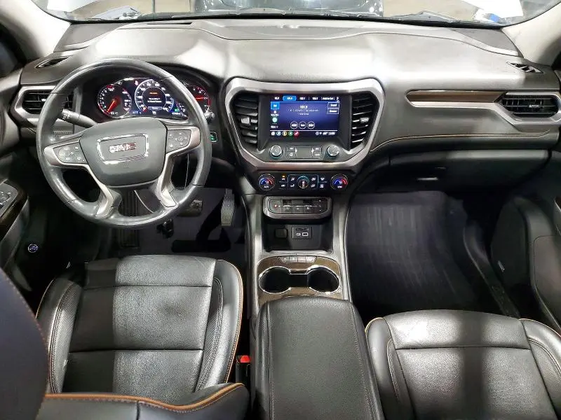 2022 GMC ACADIA AT4  