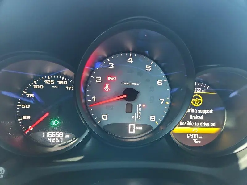 2015 PORSCHE MACAN S  