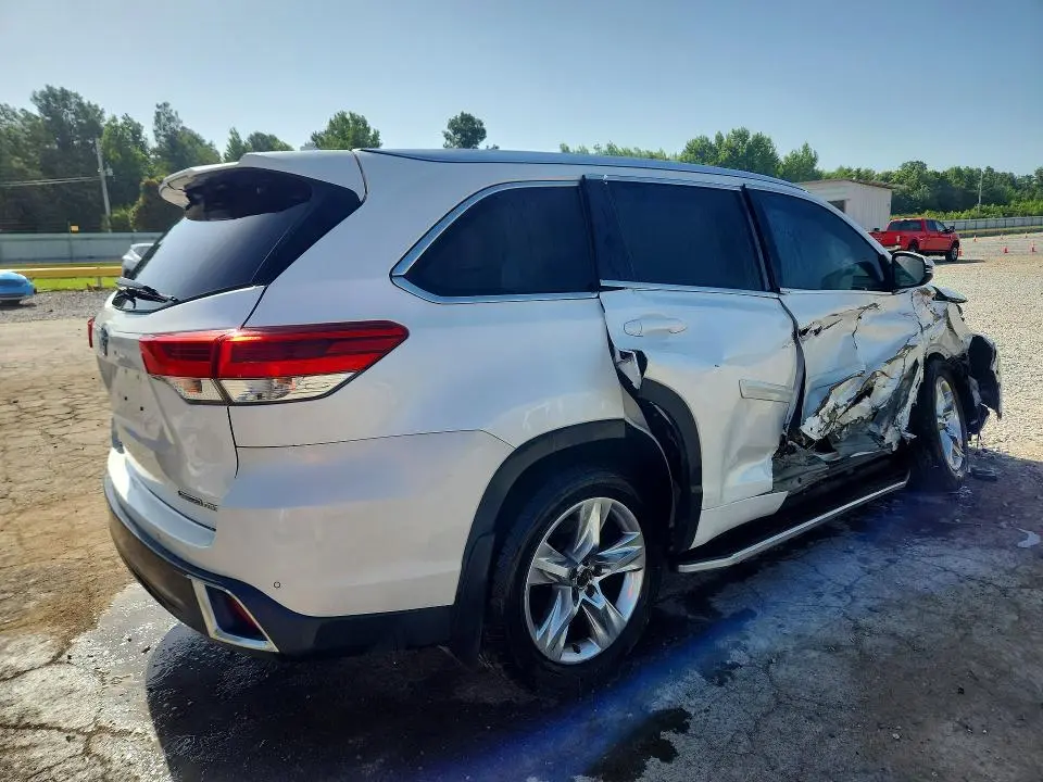 2017 TOYOTA HIGHLANDER LIMITED  
