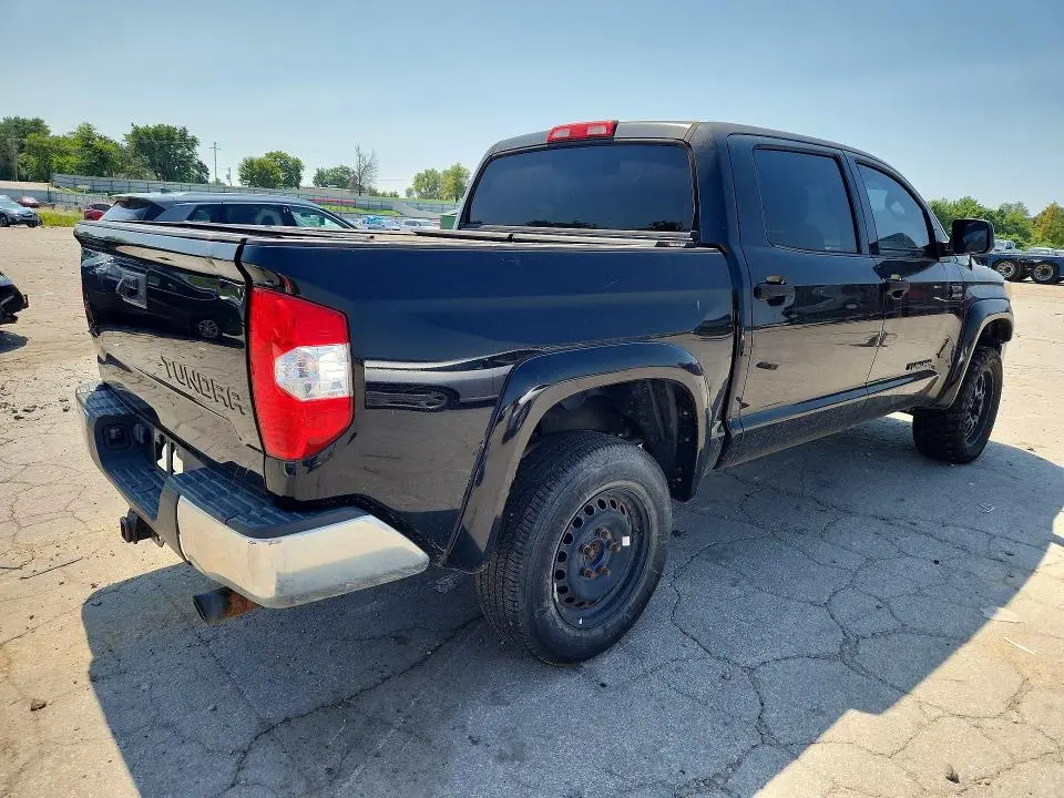 2015 TOYOTA TUNDRA SR5  