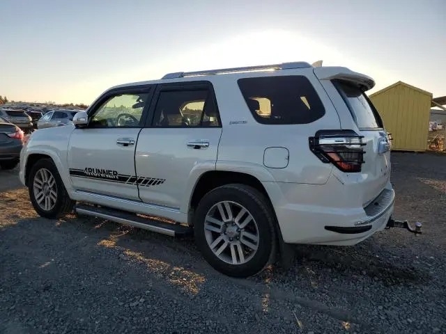 2010 TOYOTA 4RUNNER SR5  