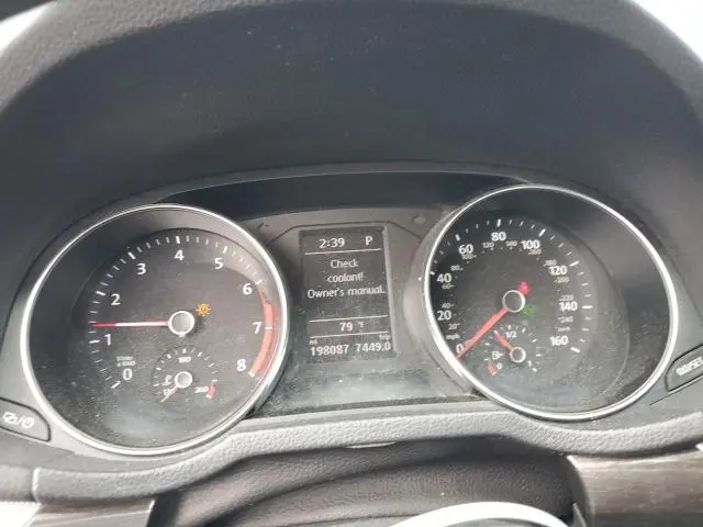 2016 VOLKSWAGEN PASSAT SE  