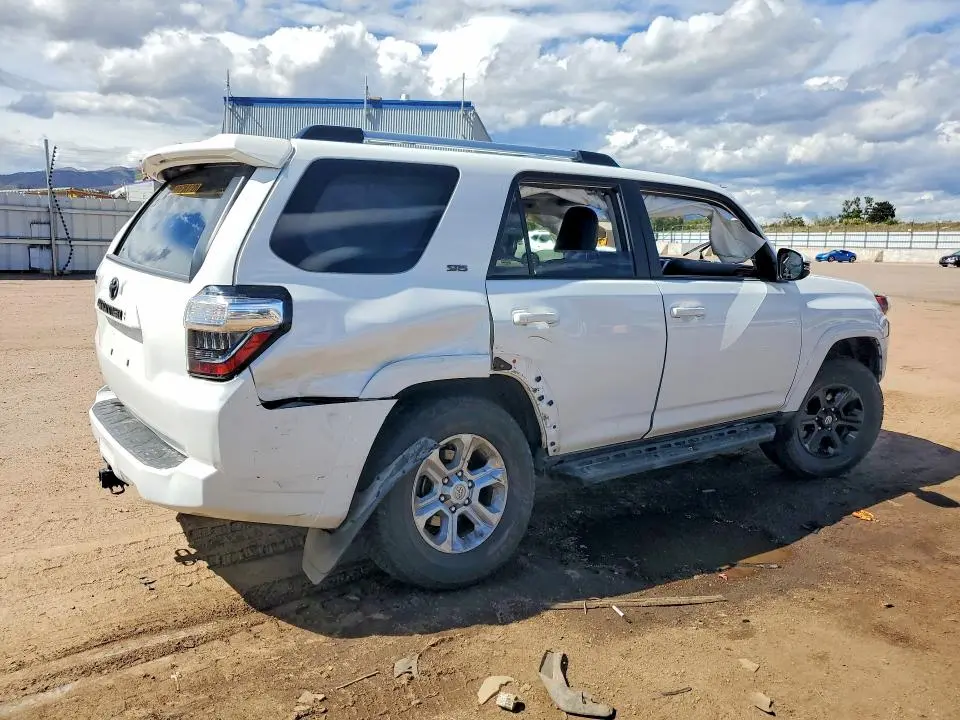 2023 TOYOTA 4RUNNER SR5 PREMIUM  