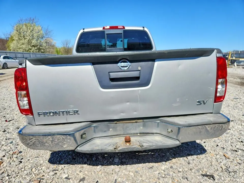 2013 NISSAN FRONTIER S  