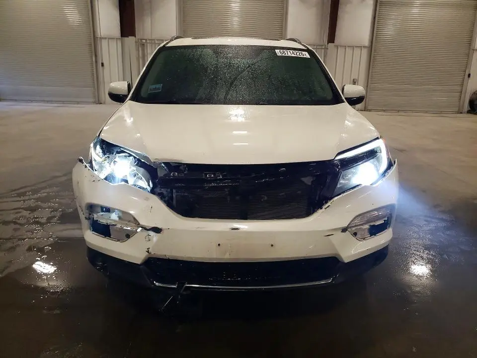 2017 HONDA PILOT ELITE  