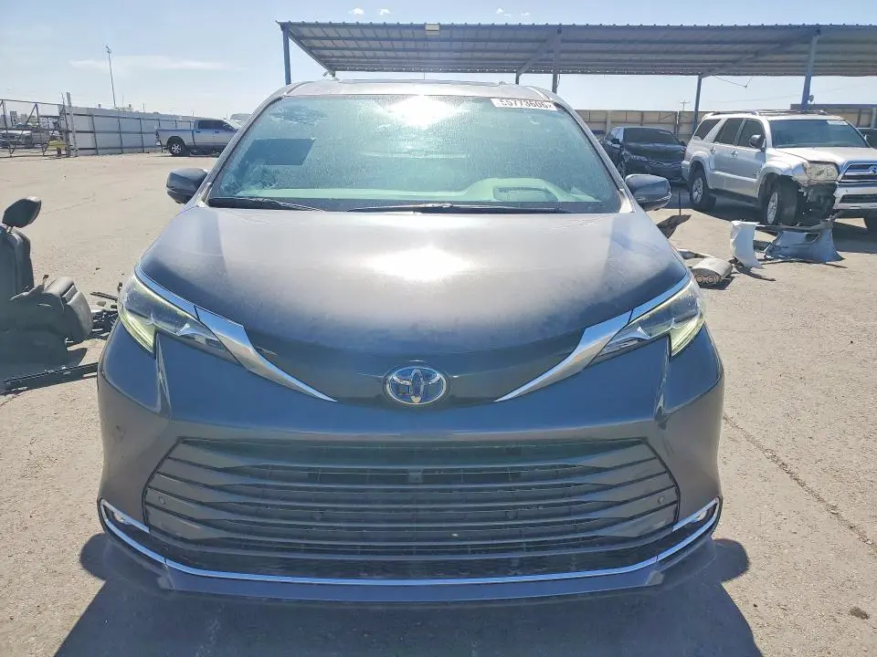 2025 TOYOTA SIENNA PLATINUM 7-PASSENGER  