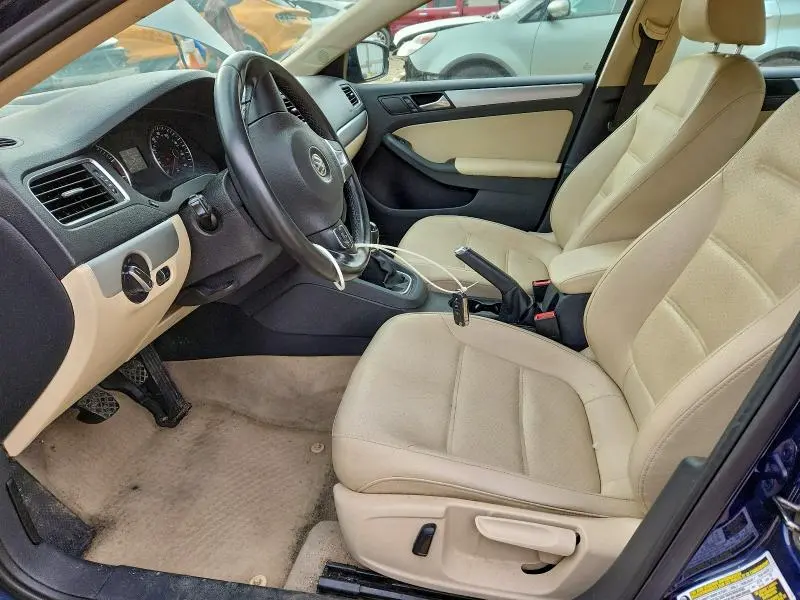 2014 VOLKSWAGEN JETTA SE  