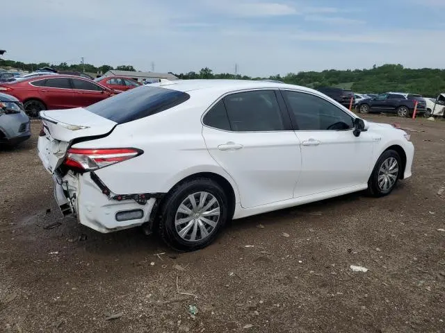 2019 TOYOTA CAMRY LE  