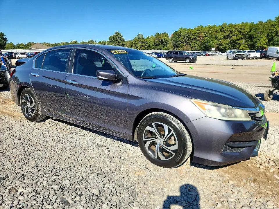 2017 HONDA ACCORD LX  