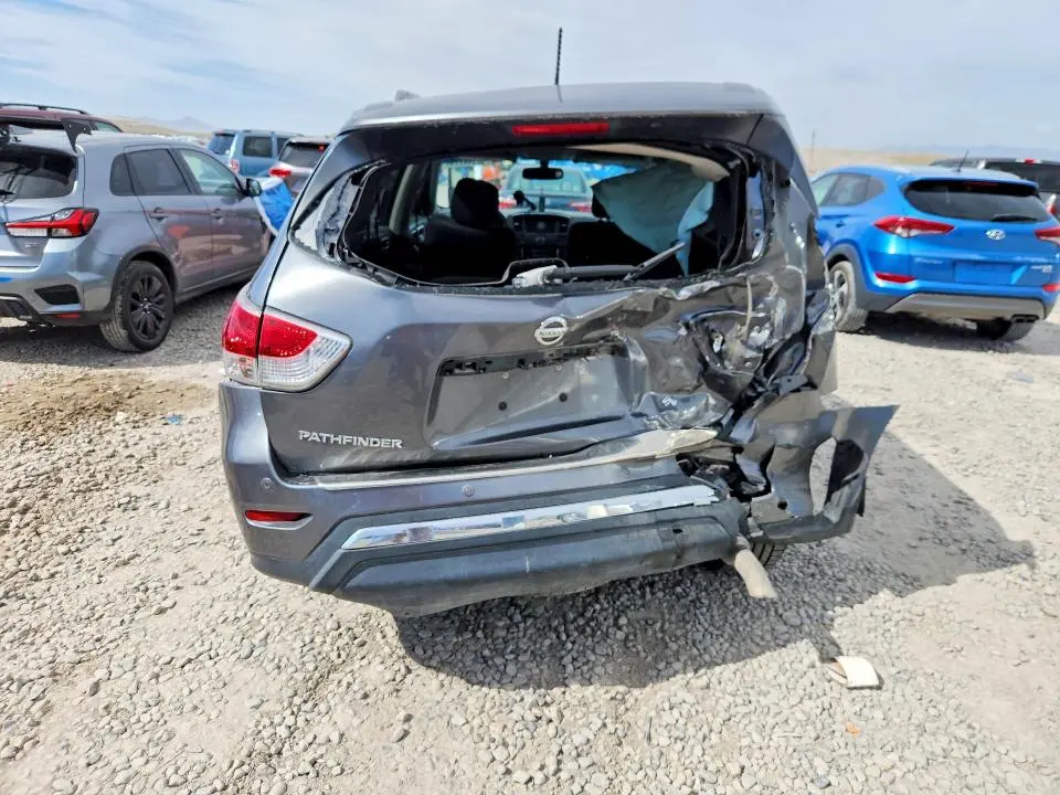 2016 NISSAN PATHFINDER SV  