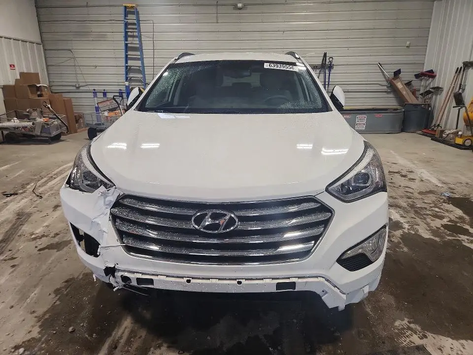 2016 HYUNDAI SANTA FE SE  