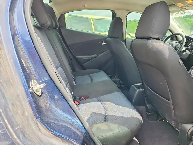 2017 TOYOTA YARIS IA BASE  