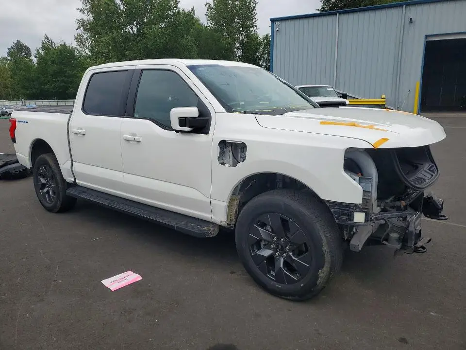 2023 FORD F150 LIGHTNING PRO  