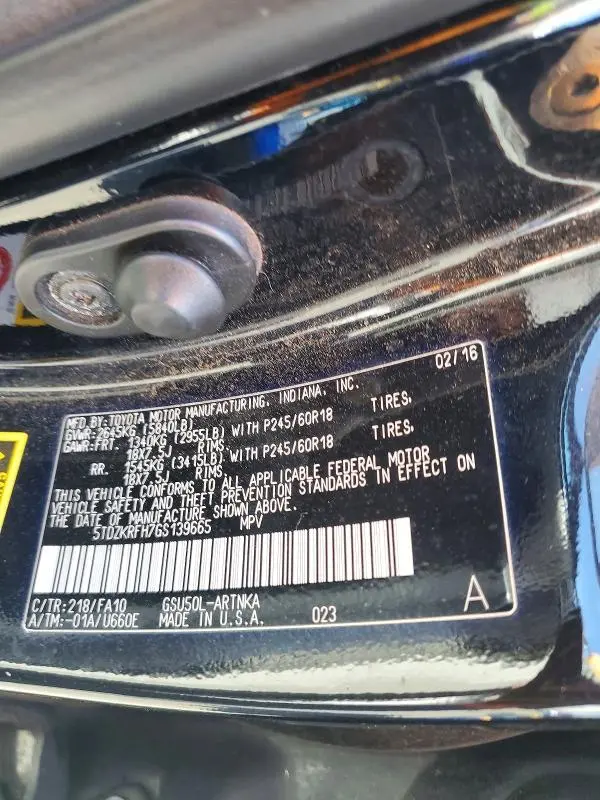 2016 TOYOTA HIGHLANDER LE PLUS  