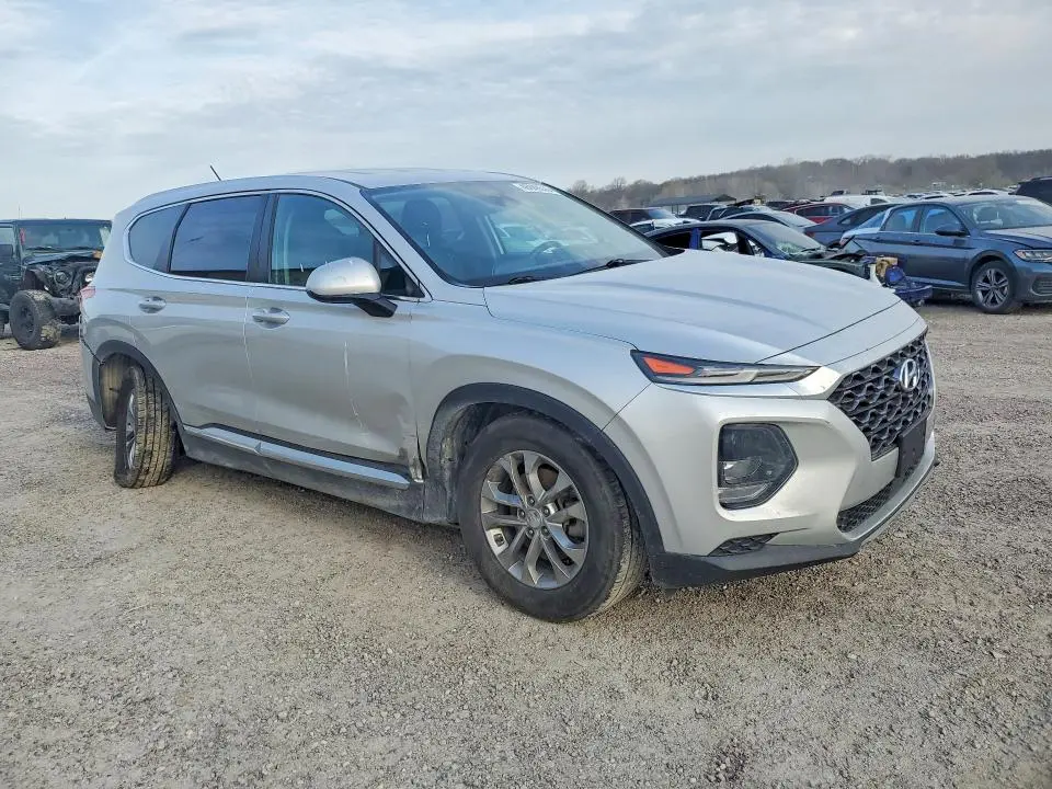 2020 HYUNDAI SANTA FE SE  