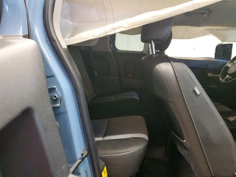 2014 TOYOTA FJ CRUISER BASE  