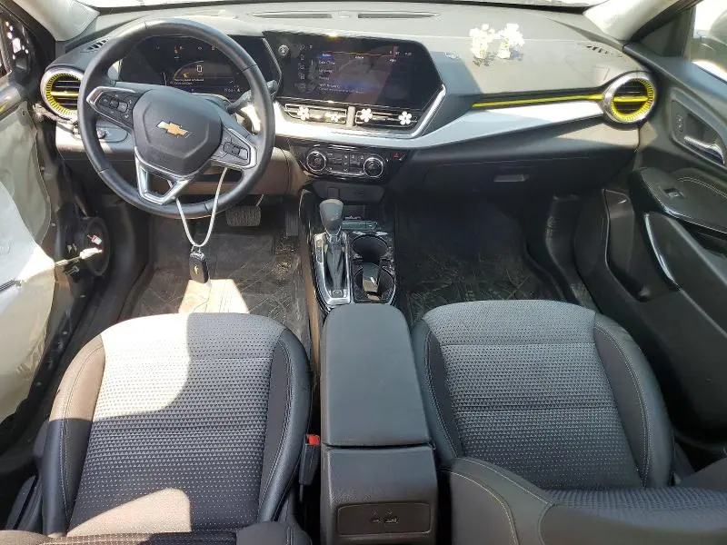 2025 CHEVROLET TRAX 1LT  