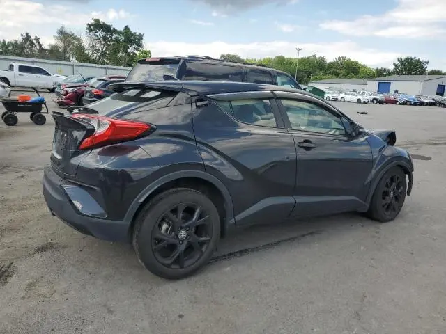 2022 TOYOTA C-HR XLE  
